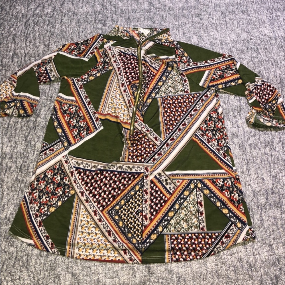 Blouse - Picture 2 of 2
